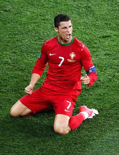 赫内斯：斯洛特对维尔茨的承诺没兑现；不续约穆勒是艰难决定