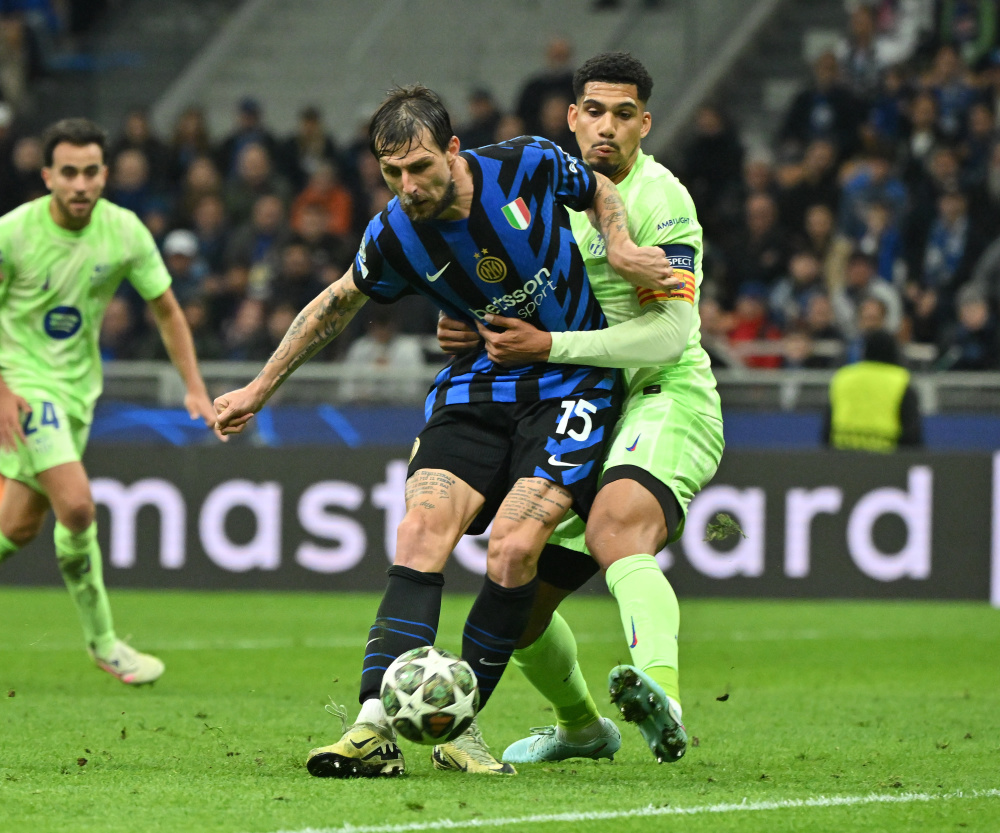 巴媒：小罗比尼奥解约金高达5000万欧，桑托斯对其低调保护