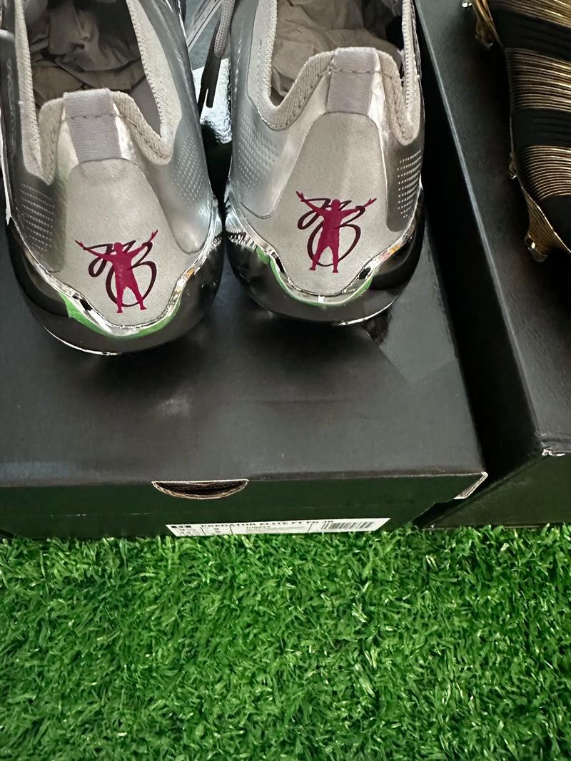 2026澳网亚太区外卡赛男单第一轮：布云朝克特战胜对手晋级8强