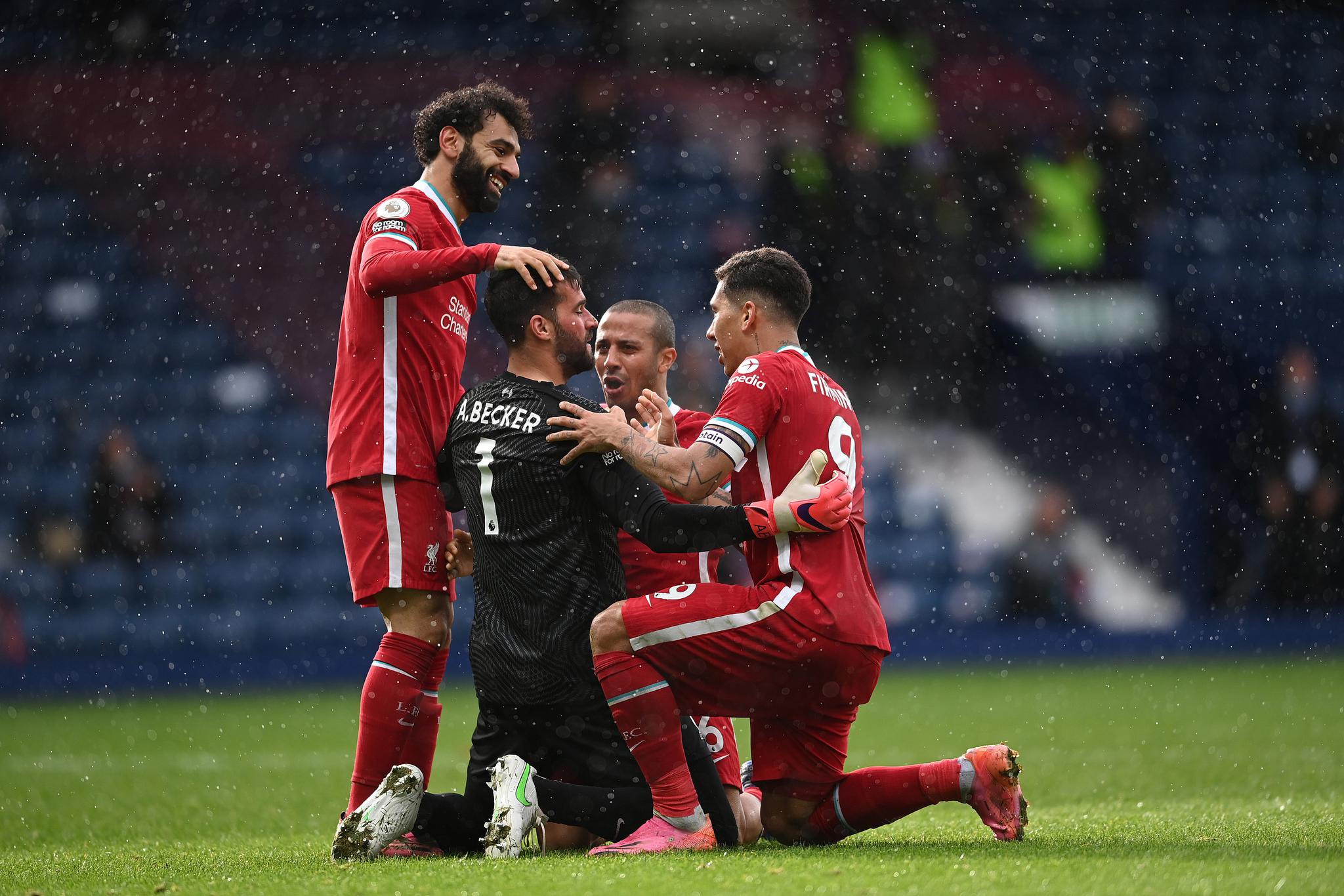 博主：萨拉赫将观看卡拉格解说曼联，俱乐部警告他的社媒动作