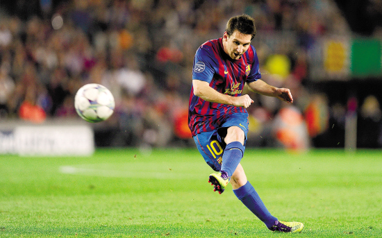 费尔斯新秀赛季连续21场比赛得分上双，超越锡安排在队史第一