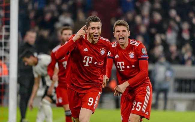 这是真爱，一阿根廷球迷带了50美元，一路搭顺风车去巴西客场