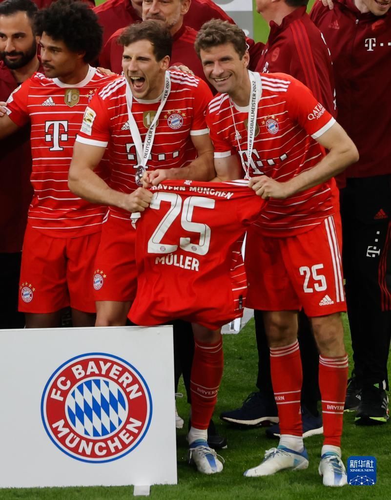 TA：曼联有B费1年选择续约条款，沙特、欧洲一些俱乐部关注他